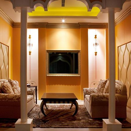 Dubai Motel Yilan Εξωτερικό φωτογραφία
