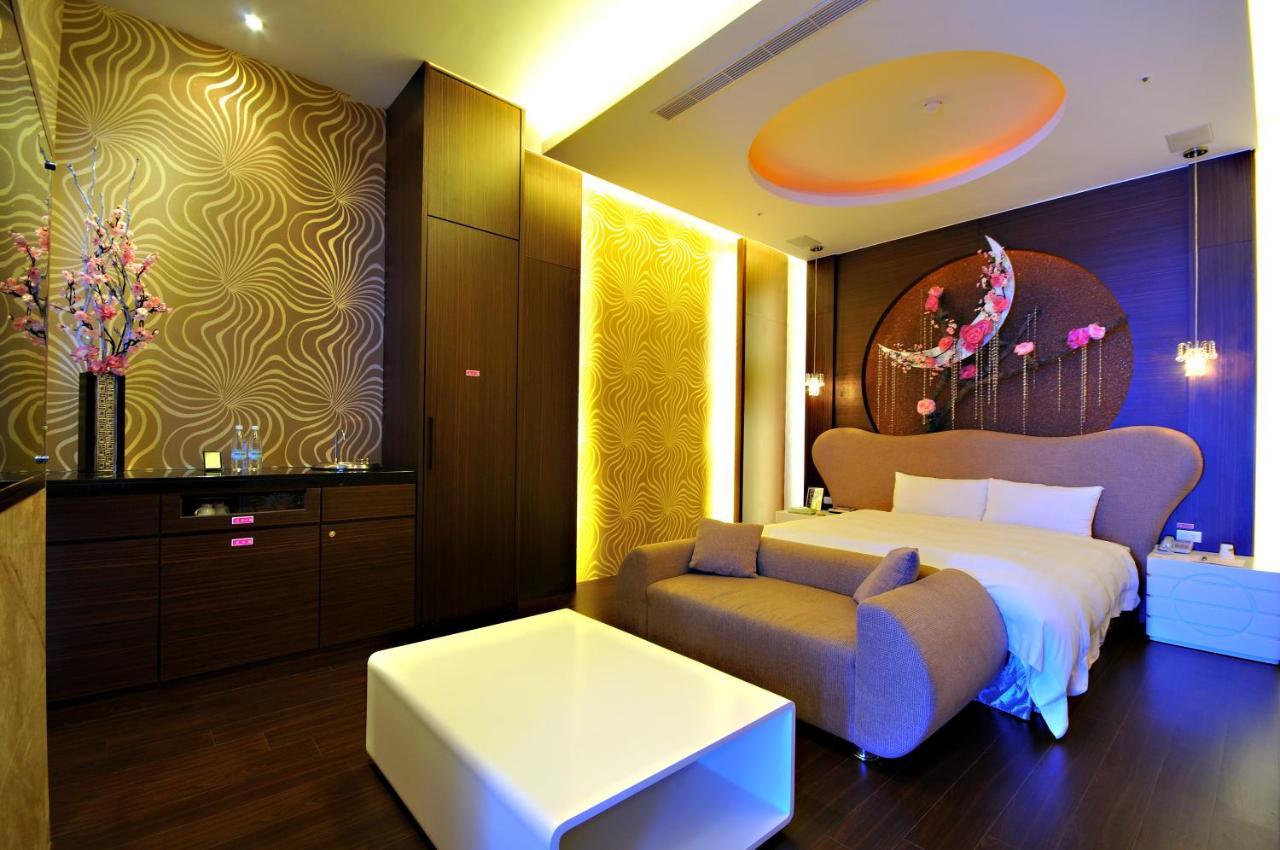 Dubai Motel Yilan Εξωτερικό φωτογραφία
