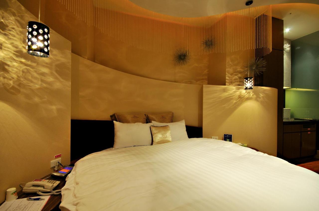 Dubai Motel Yilan Εξωτερικό φωτογραφία