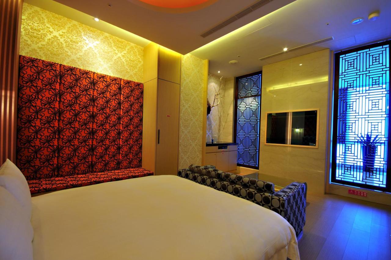 Dubai Motel Yilan Εξωτερικό φωτογραφία