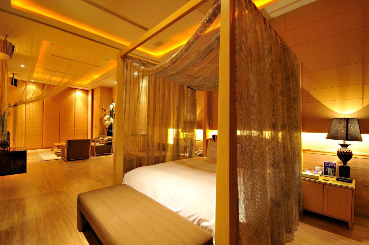 Dubai Motel Yilan Εξωτερικό φωτογραφία