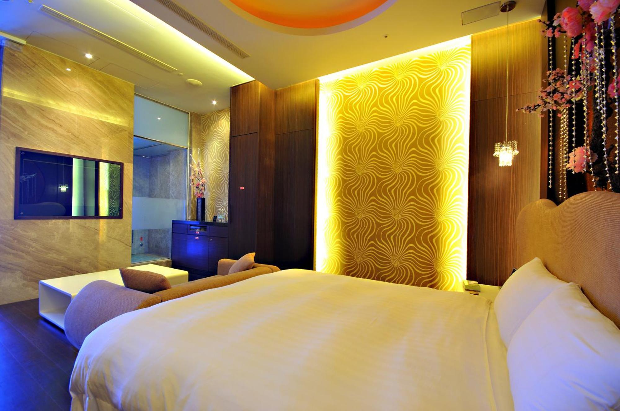 Dubai Motel Yilan Εξωτερικό φωτογραφία