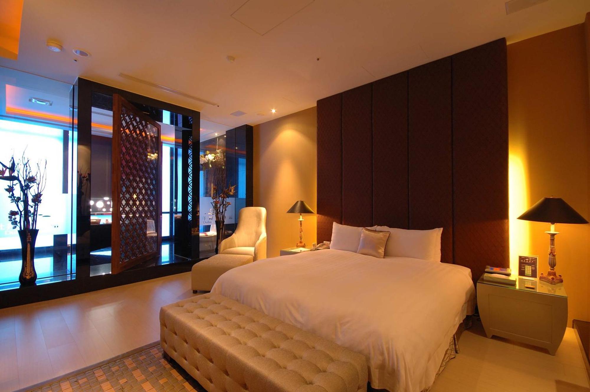 Dubai Motel Yilan Εξωτερικό φωτογραφία