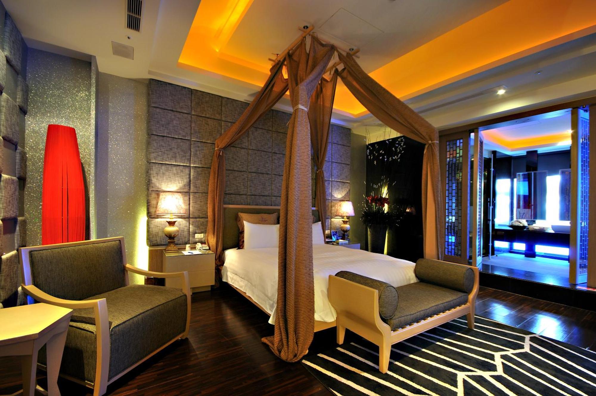Dubai Motel Yilan Εξωτερικό φωτογραφία