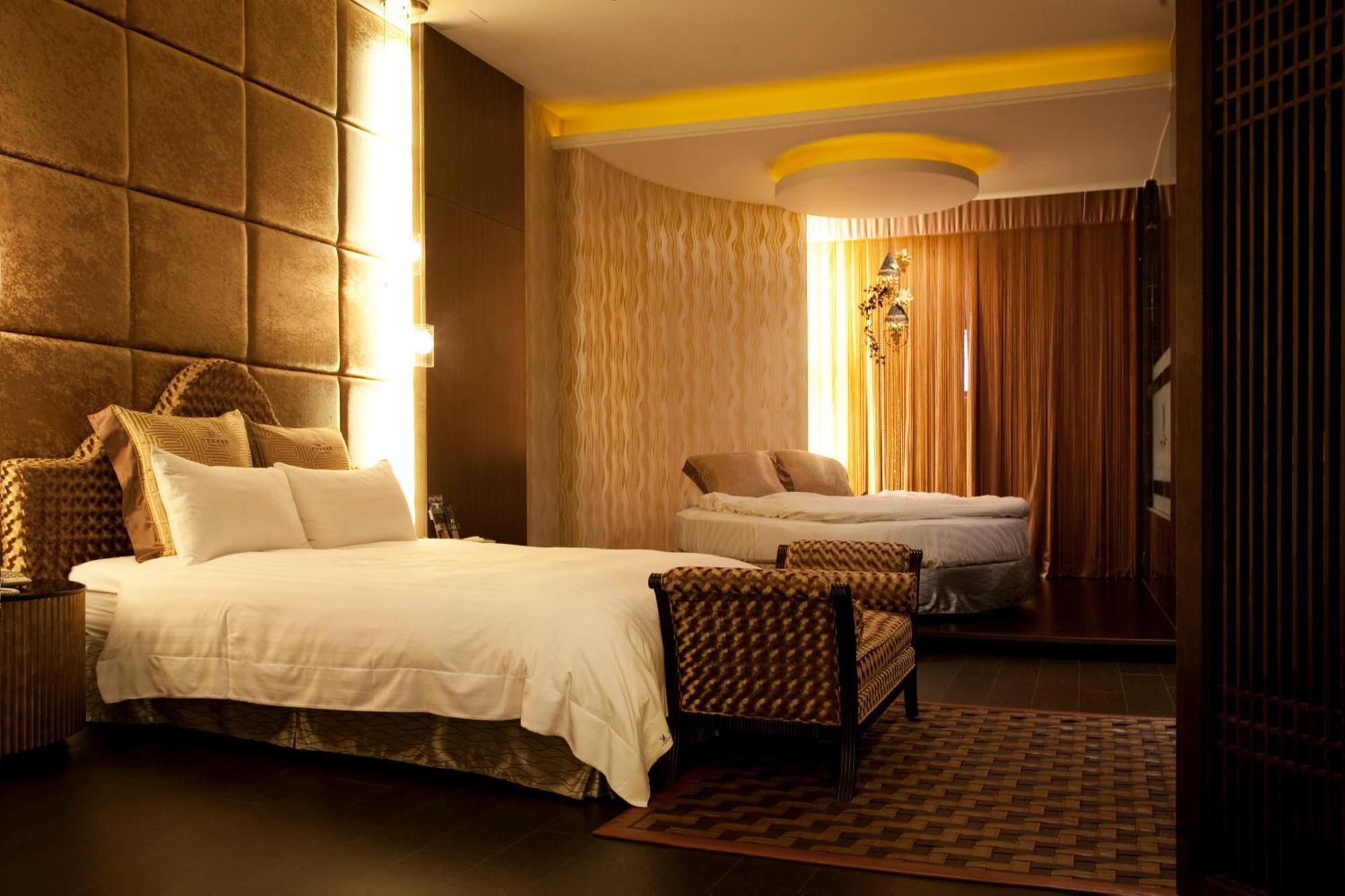 Dubai Motel Yilan Εξωτερικό φωτογραφία