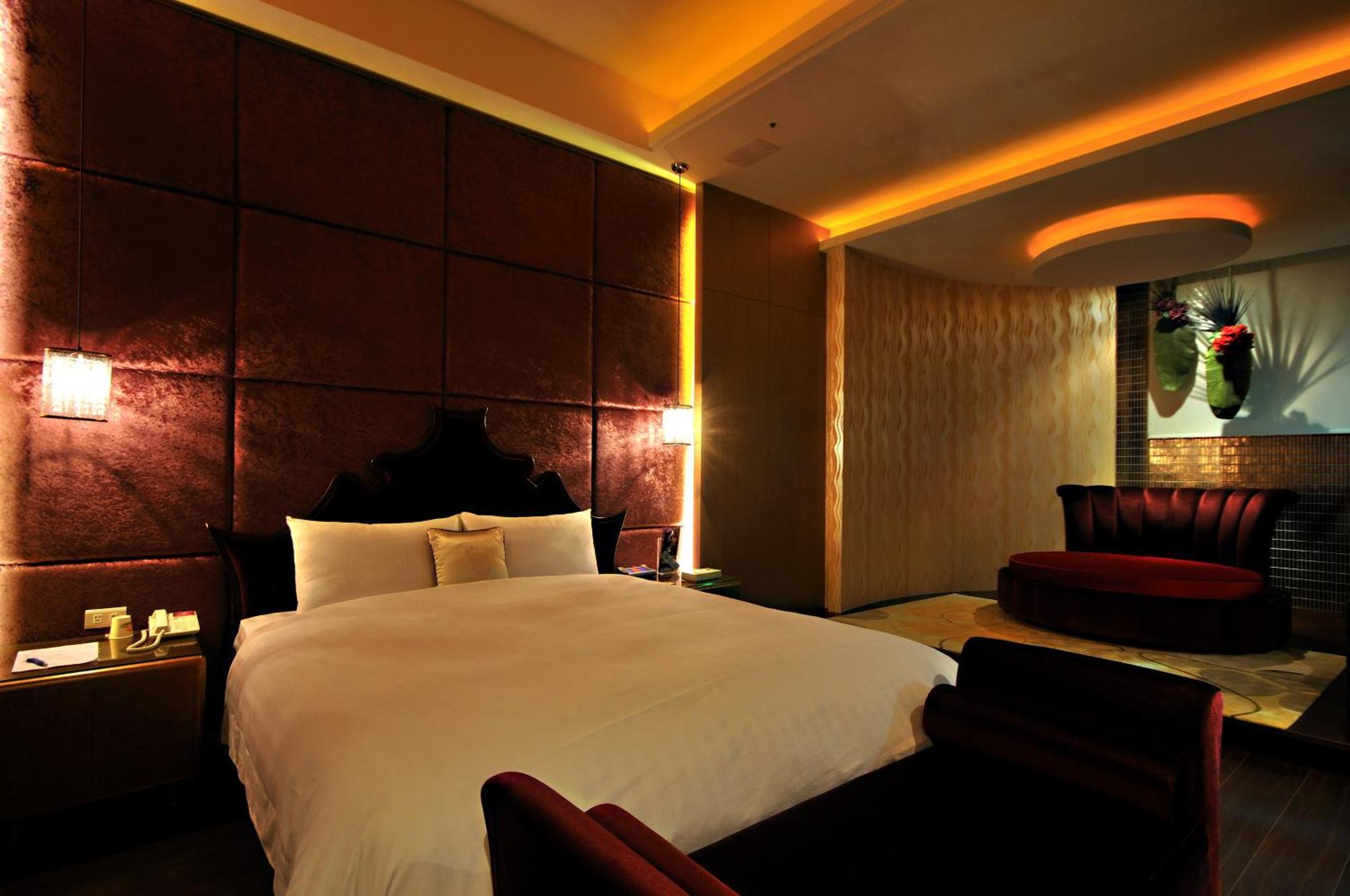 Dubai Motel Yilan Εξωτερικό φωτογραφία