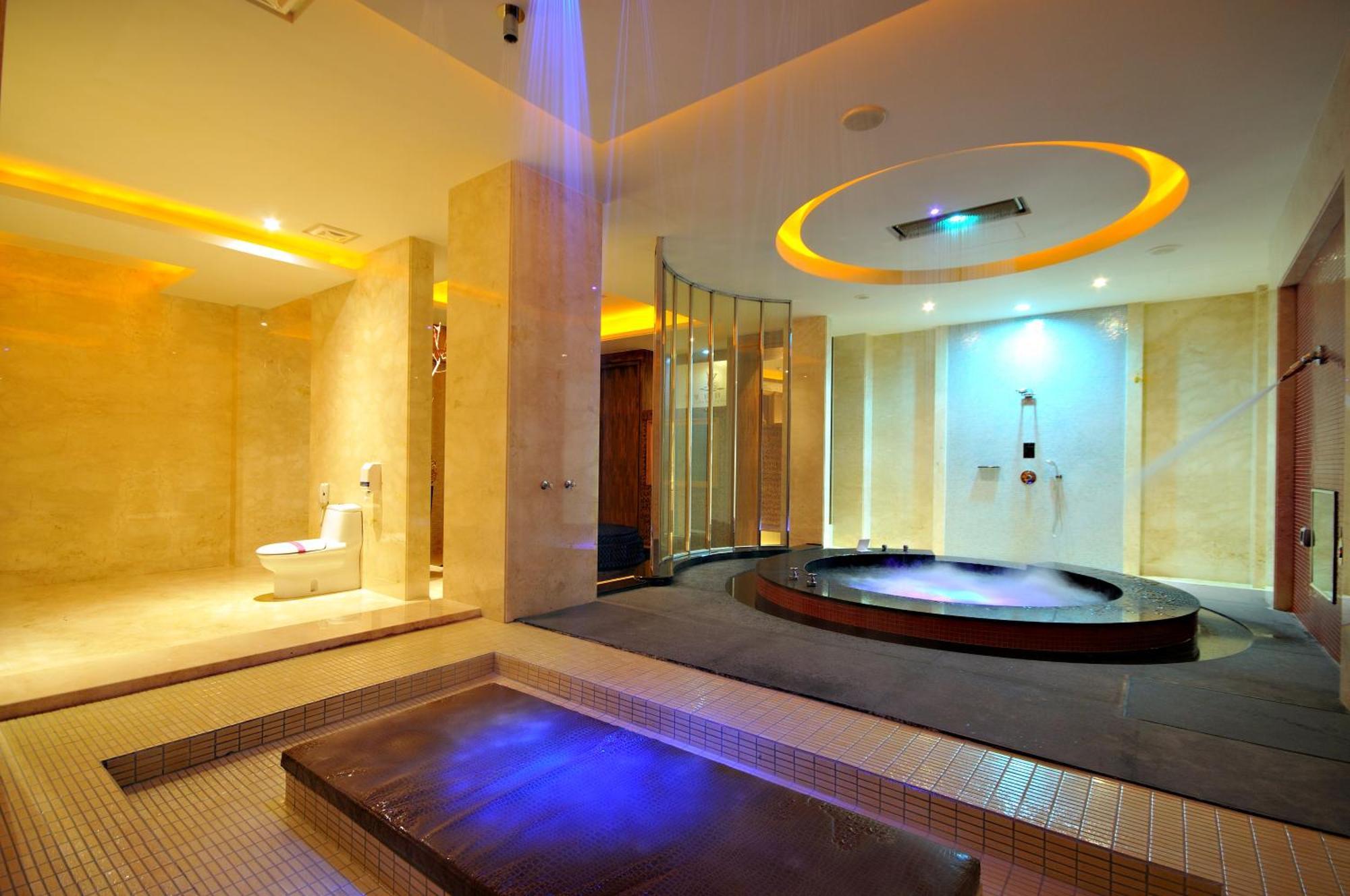 Dubai Motel Yilan Εξωτερικό φωτογραφία