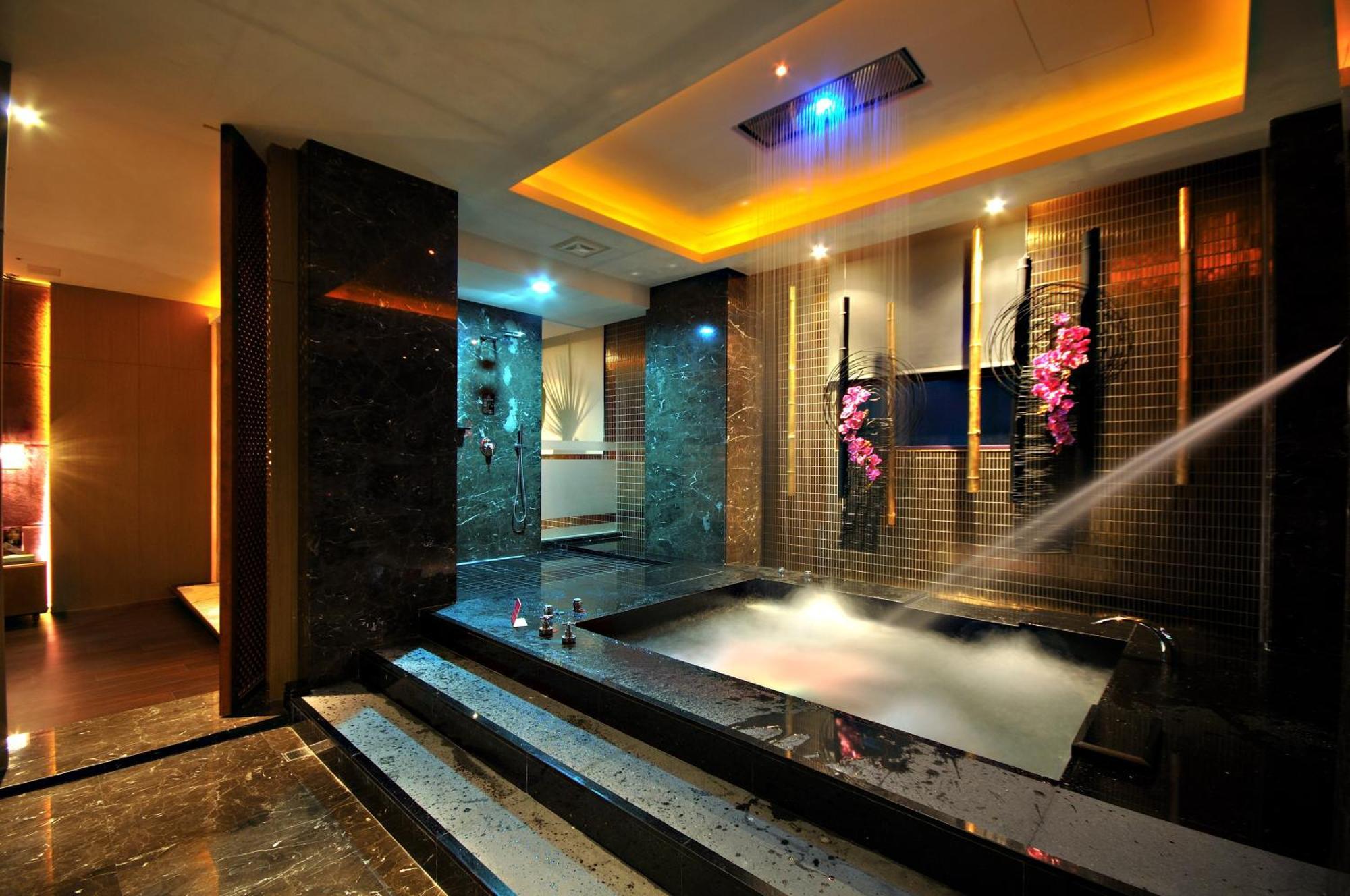 Dubai Motel Yilan Εξωτερικό φωτογραφία