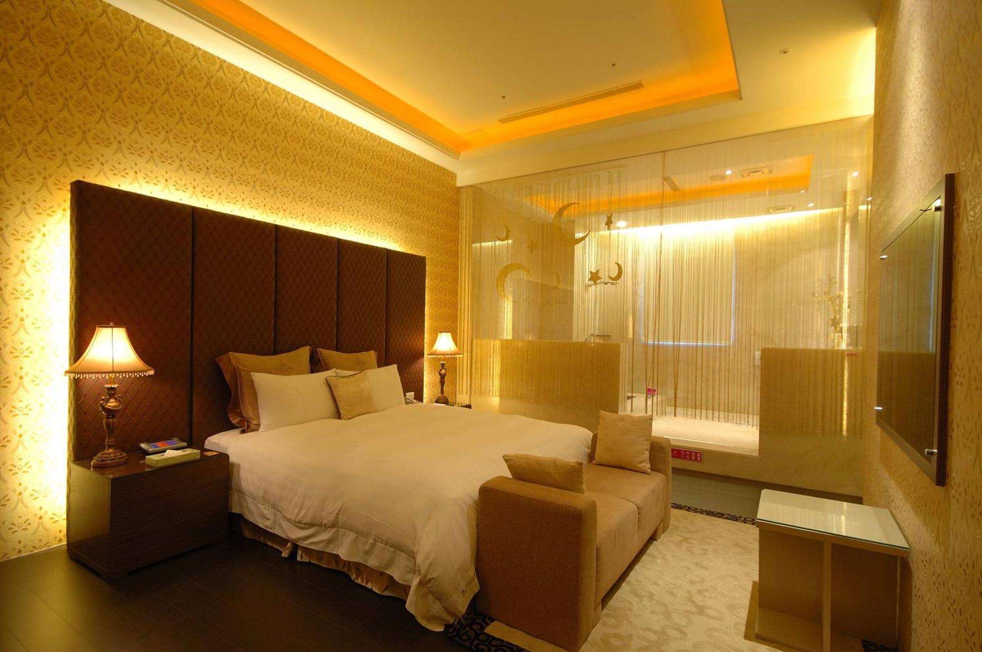 Dubai Motel Yilan Εξωτερικό φωτογραφία