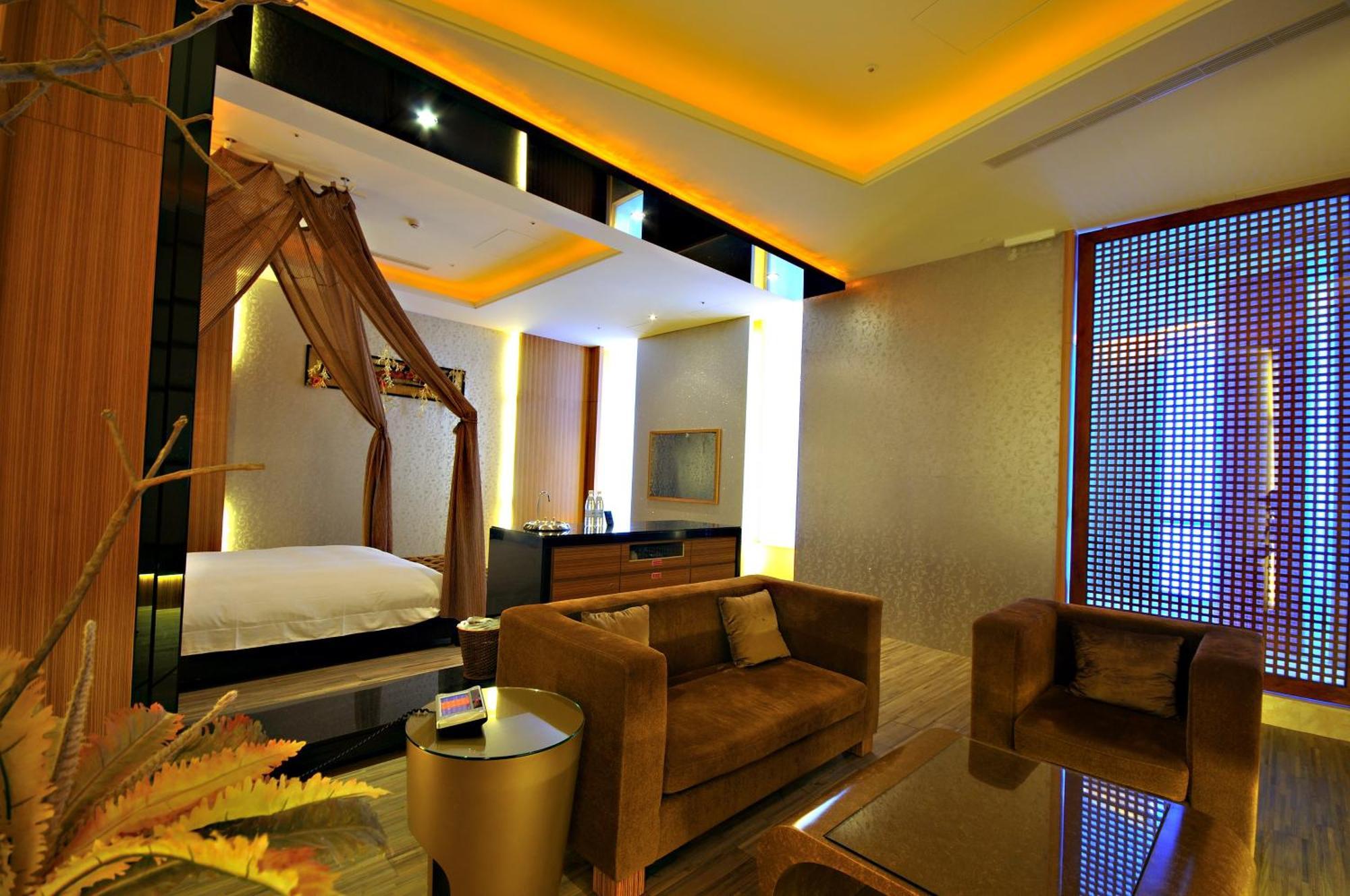 Dubai Motel Yilan Εξωτερικό φωτογραφία
