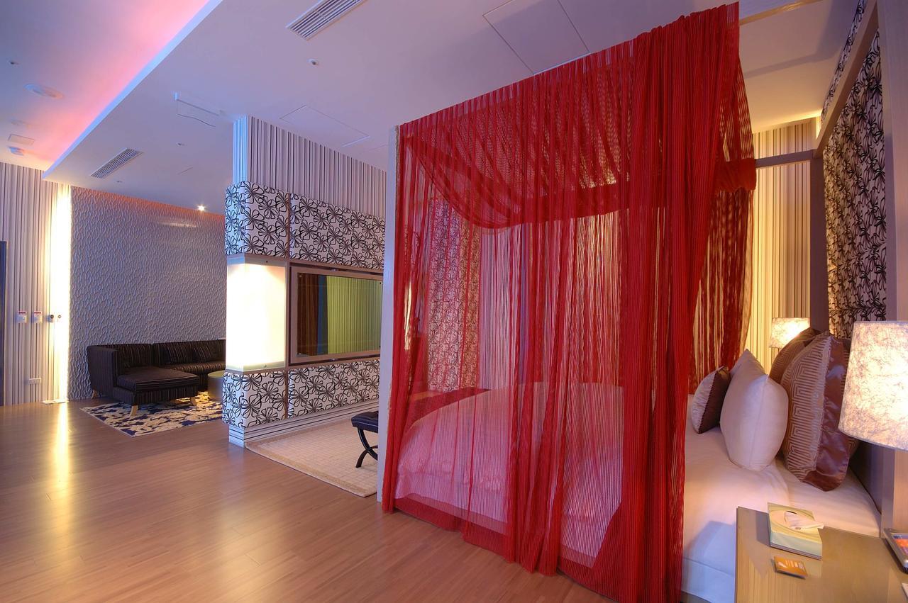 Dubai Motel Yilan Εξωτερικό φωτογραφία