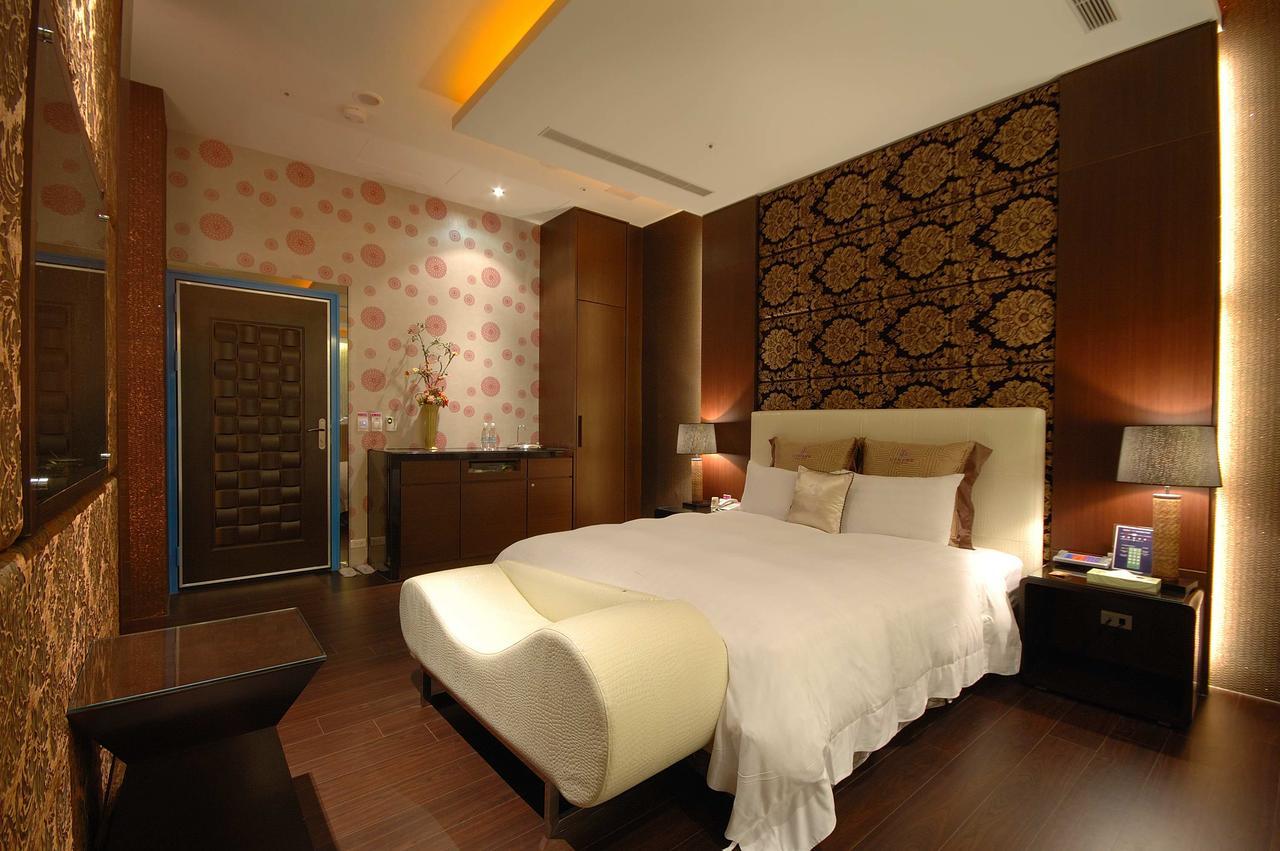 Dubai Motel Yilan Εξωτερικό φωτογραφία