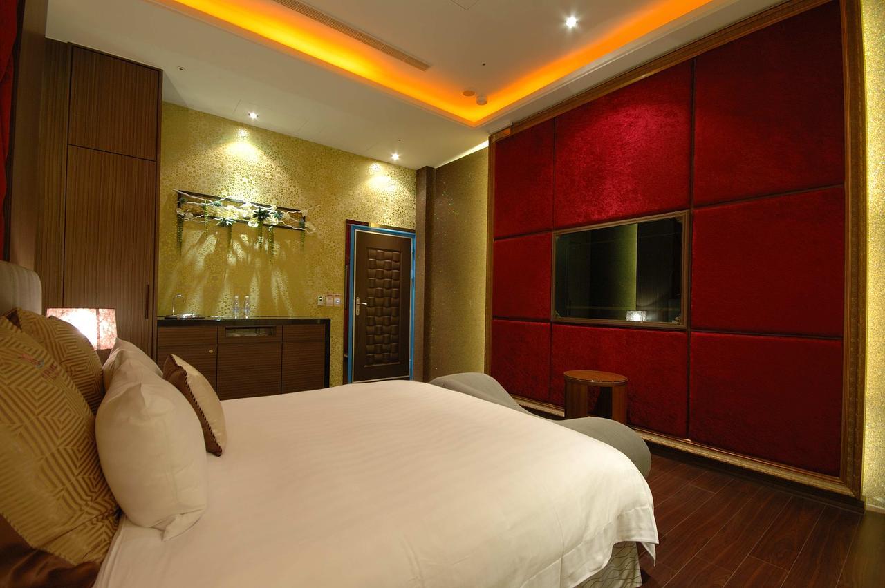 Dubai Motel Yilan Εξωτερικό φωτογραφία