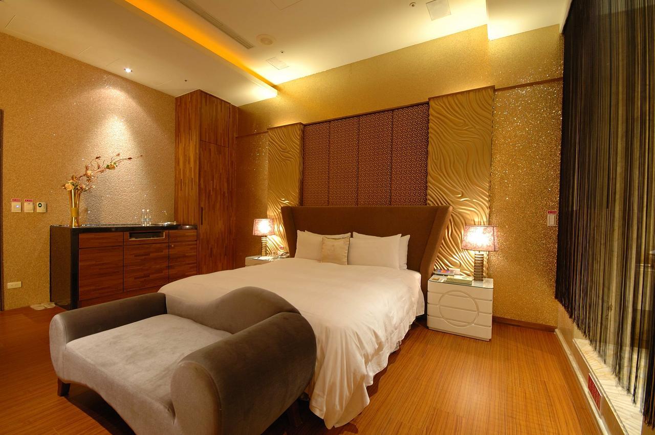 Dubai Motel Yilan Εξωτερικό φωτογραφία