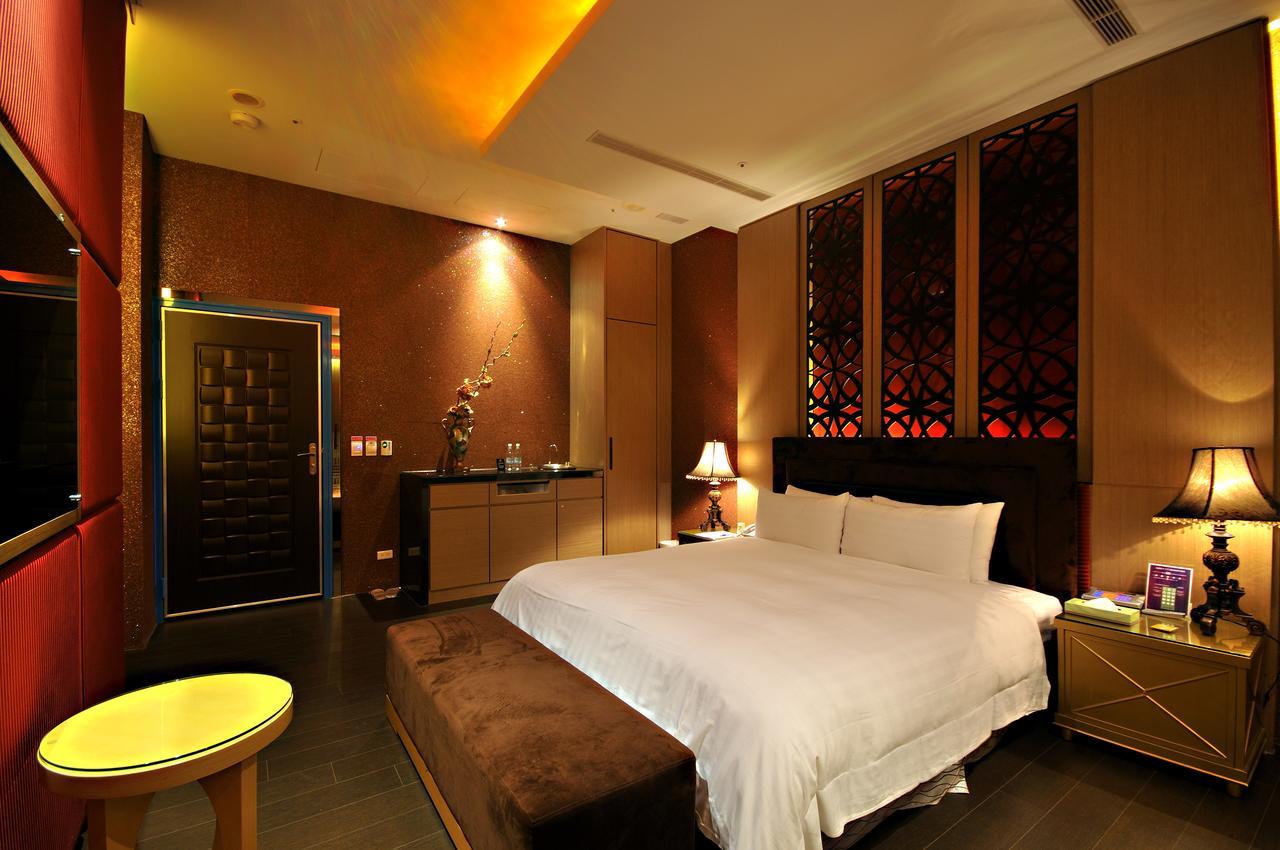 Dubai Motel Yilan Εξωτερικό φωτογραφία