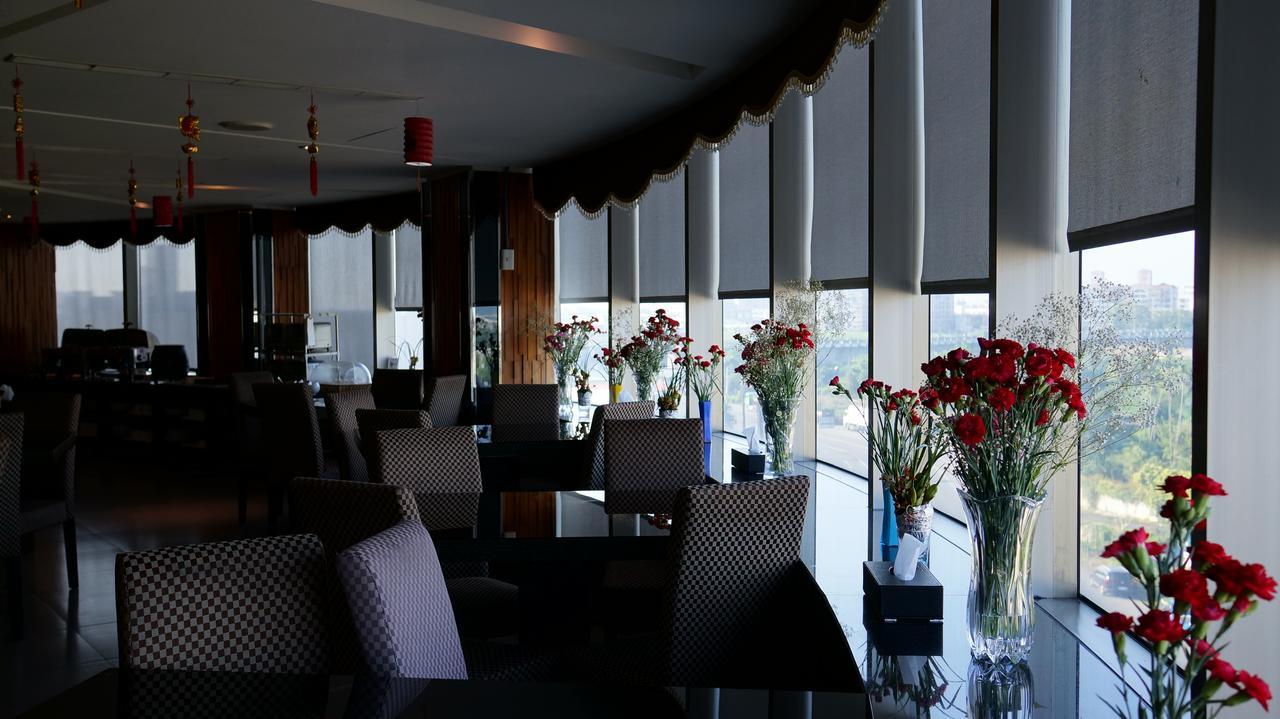 Dubai Motel Yilan Εξωτερικό φωτογραφία