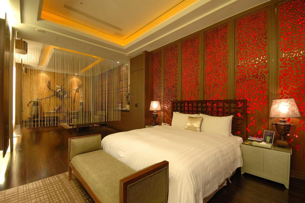 Dubai Motel Yilan Εξωτερικό φωτογραφία