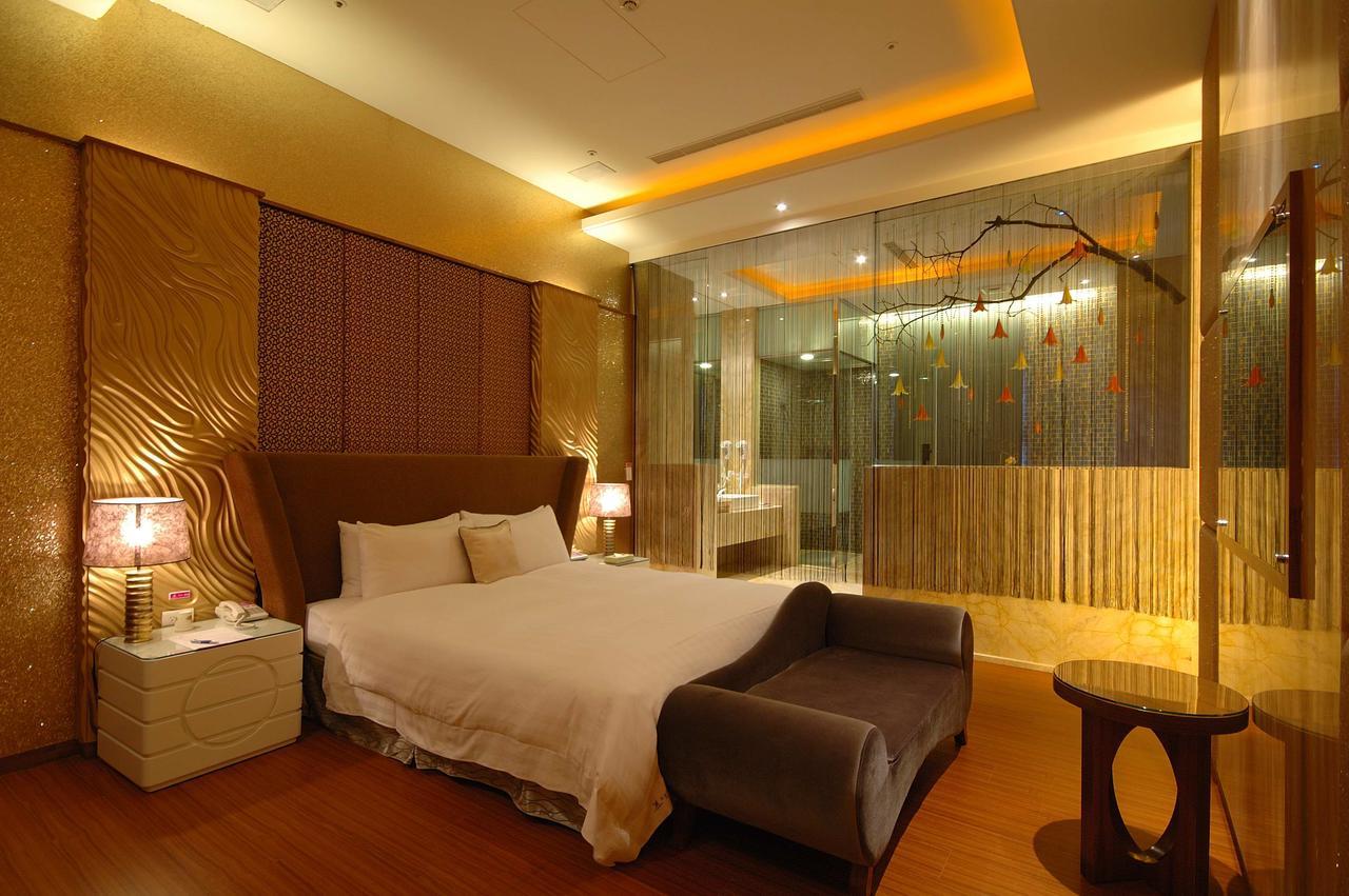 Dubai Motel Yilan Εξωτερικό φωτογραφία