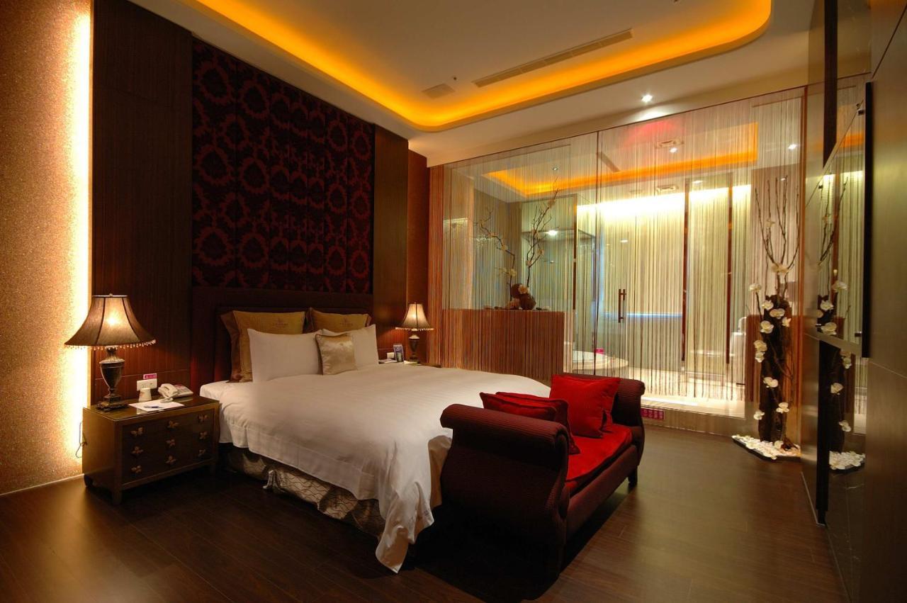 Dubai Motel Yilan Εξωτερικό φωτογραφία